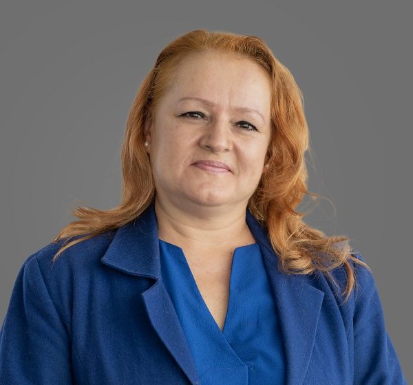 Dr. Adela Constantinescu